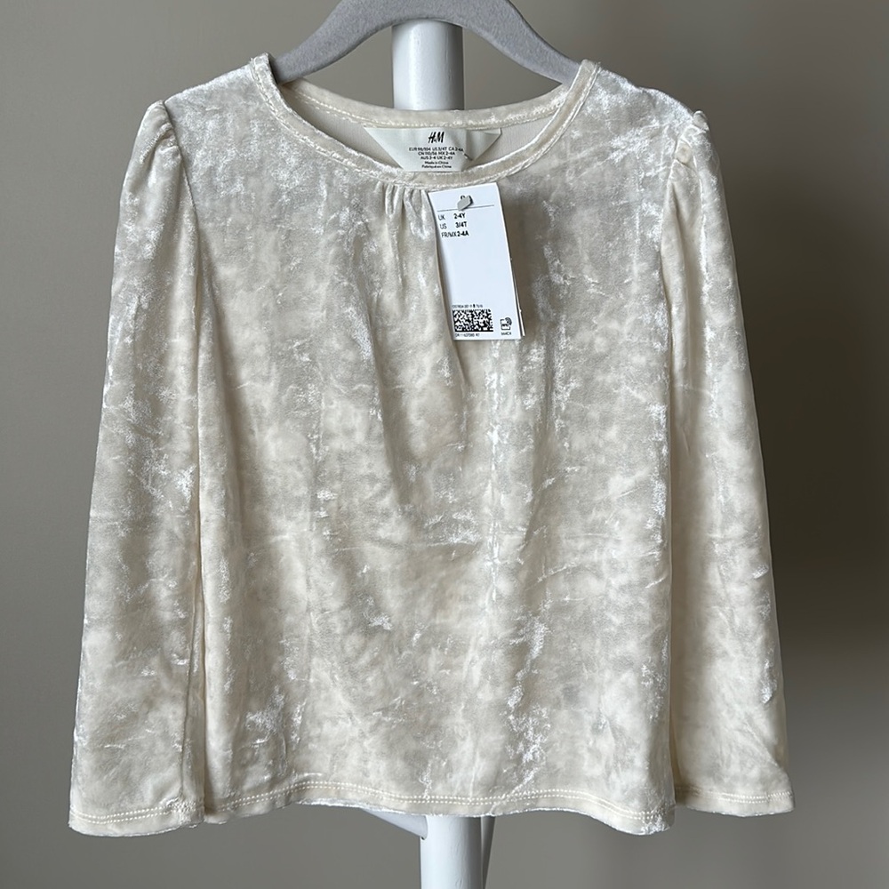 ✨NEW H&M Long Sleeve Velour Top 3/4T